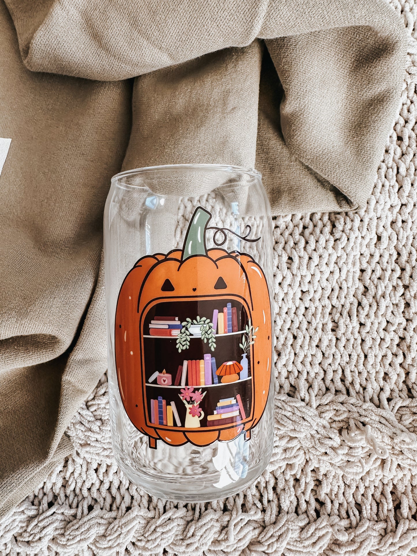 Pumpkin Book Shelf Cup