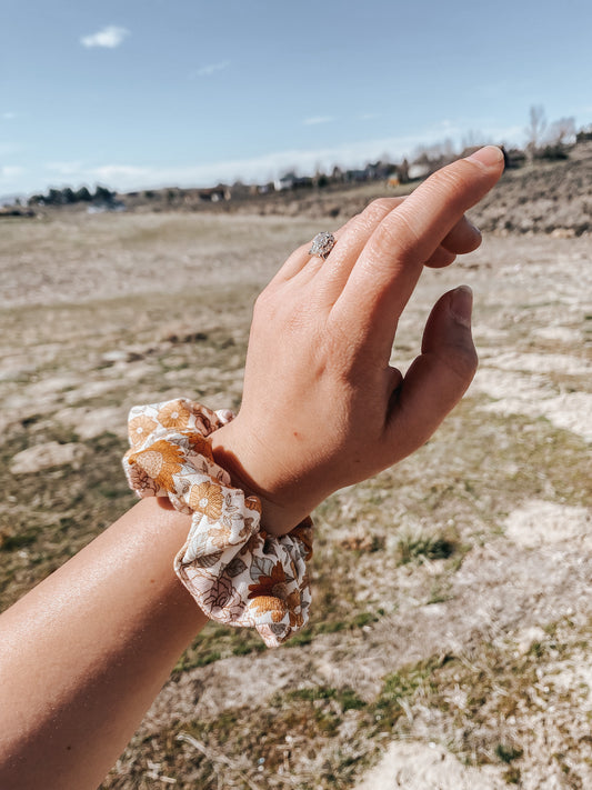 Vintage Floral Scrunchie